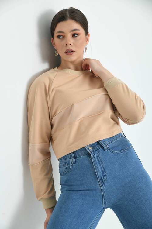 Beige Crop Slim Knitted Sweatshirt