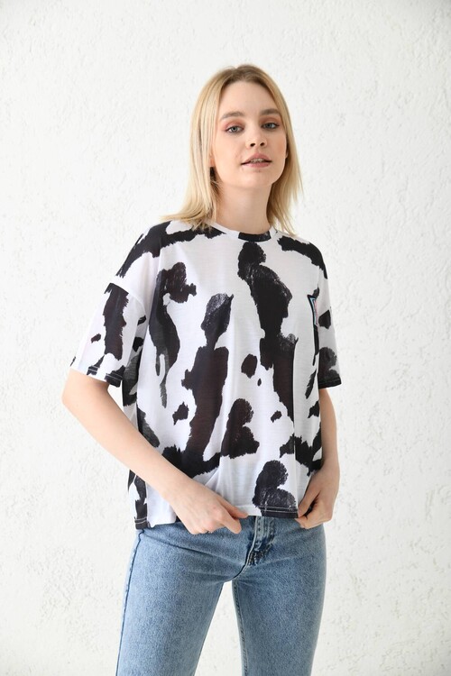 White Print Detailed Knitted T-Shirt