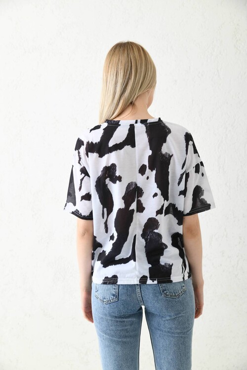 White Print Detailed Knitted T-Shirt