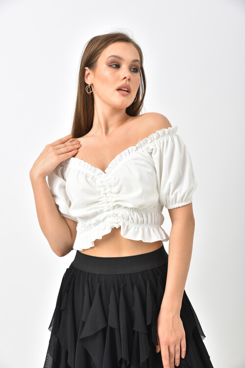 White Front Gathered Elastic Detailed Crop Blouse