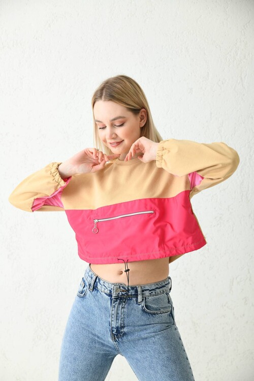Camel Front Zipper Pocket Detailed Sweatshirt