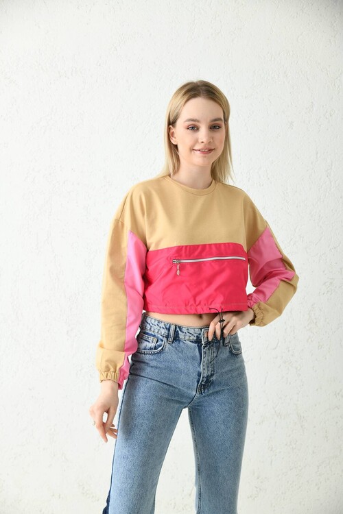 Camel Front Zipper Pocket Detailed Sweatshirt