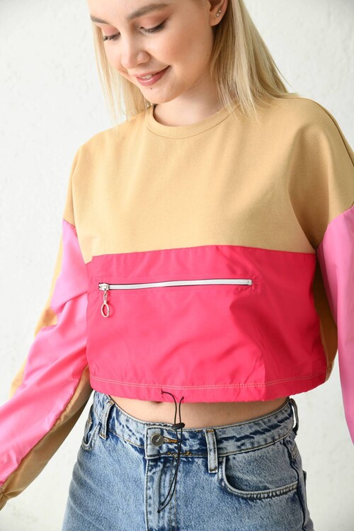 Camel Front Zipper Pocket Detailed Sweatshirt