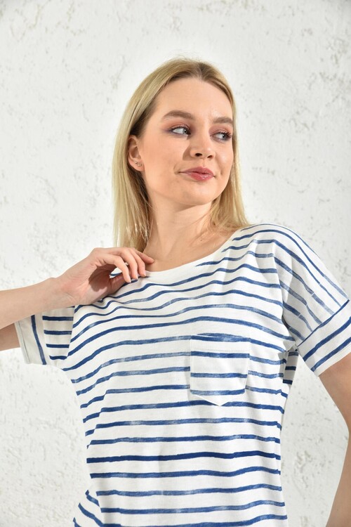 Ecru Printed T-Shirt with Pockets and Short Sleeves