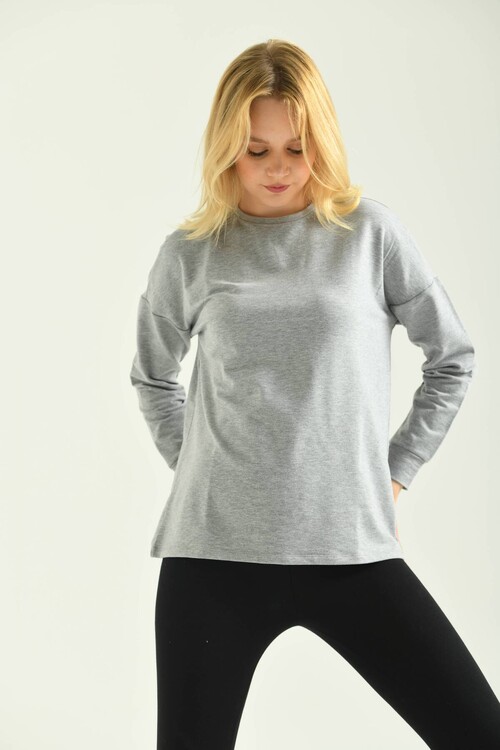 Gray Crew Neck Long Sleeved T-Shirt