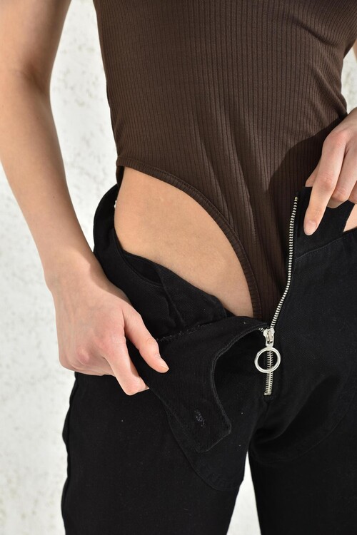 Brown Halter Neck Snap Fastener Body