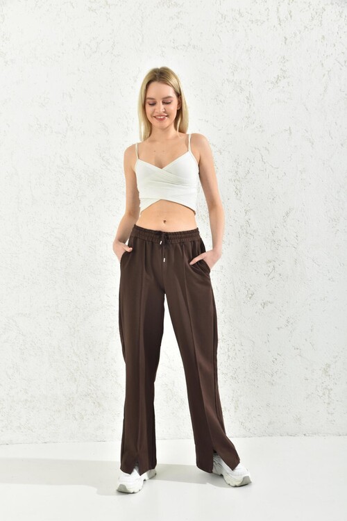 Brown Elastic Two Yarn Sweatpants With Slit Legs