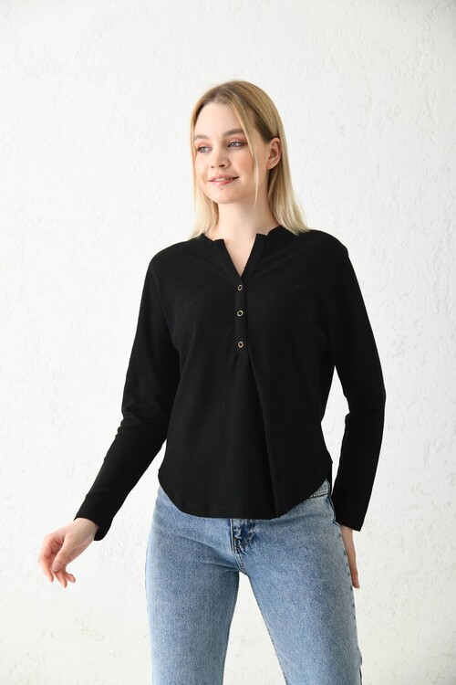 Black Button Detailed Knitted Blouse