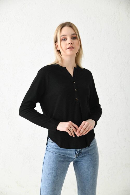Black Button Detailed Knitted Blouse