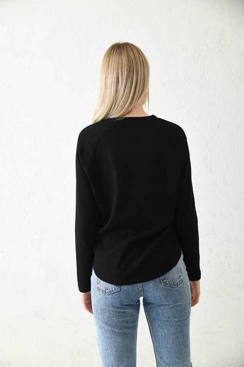 Black Button Detailed Knitted Blouse
