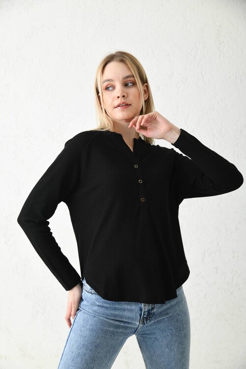 Black Button Detailed Knitted Blouse