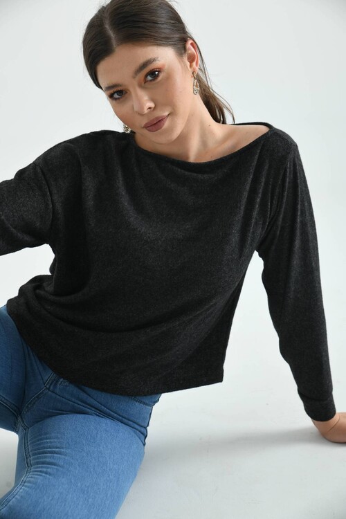 Black Long Sleeve Knitted Blouse