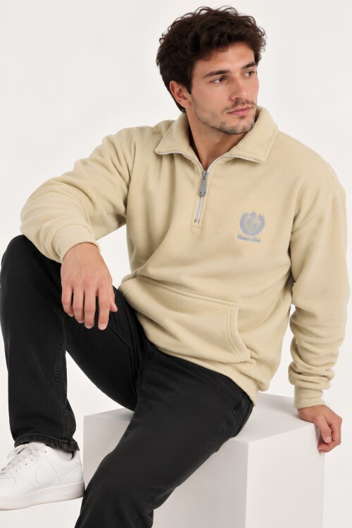 Bej Oversize Geniş Kesim Dik Yaka Anti-Pilling Polar Sweatshirt | Fermuarlı Uzun Kol | Su İtici Polyester Örme Kumaş | Erkek Rahat Kalıp