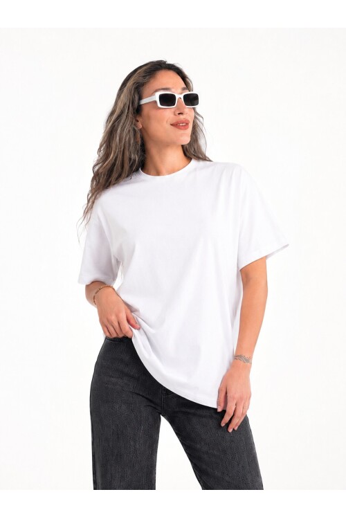Beyaz Kadın Oversize Bisiklet Yaka Kısa Kollu T-shirt