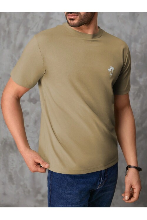 Erkek Bej Bisiklet Yaka Göğsü Palmiye Baskılı T-Shirt