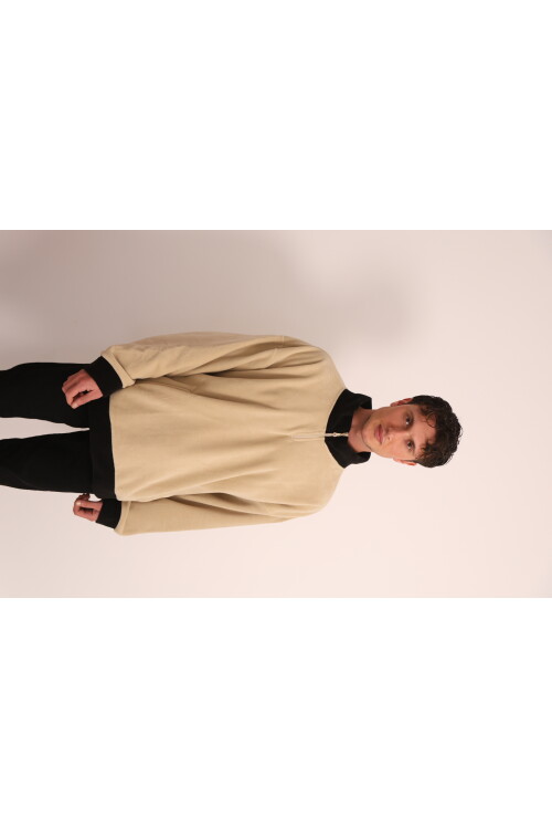 Erkek Bej Fermuarlı Yaka ve Kol Ucu Siyah Garni Detaylı Sweatshirt