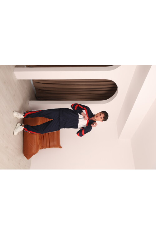 Erkek Lacivert Özel Seri Kırmızı ve Beyaz Şerit Detaylı Eşofman Takımı