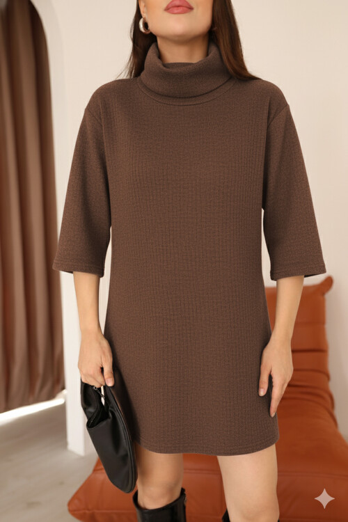 Kadın Kahverengi Selanik Kumaş Boğazlı Geniş Kesim Diz Üstü Elbise