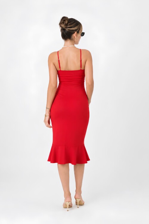 Kadın Kırmızı Bodycon Midi Elbise | İnce Askılı V Yaka | Cut Out Dekolte Detaylı Volanlı Etek | Scuba Krep Örme Kumaş | Vücuda Oturan Şık Davet Gece Ö