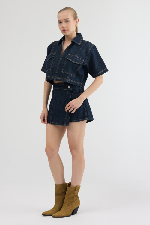 Koyu Lacivert Gömlek Yaka Cep Detaylı Üst ve Asimetrik Düğmeli Kot Şort Etek Urban Stil İkili Takım