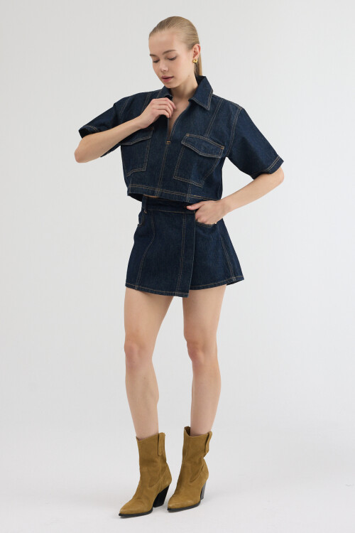 Koyu Lacivert Gömlek Yaka Cep Detaylı Üst ve Asimetrik Düğmeli Kot Şort Etek Urban Stil İkili Takım