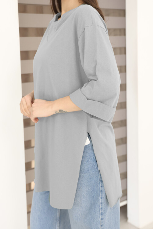 Moviment Kadın Standart Beden Duble Kol Yandan Yırtmaçlı Gri Melanj T-shirt