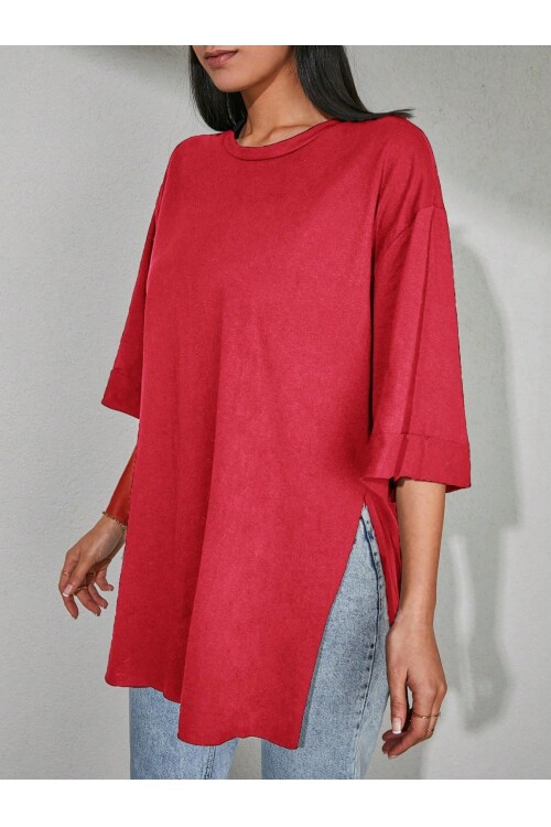 Moviment Kadın Standart Beden Duble Kol Yandan Yırtmaçlı Kırmızı T-shirt