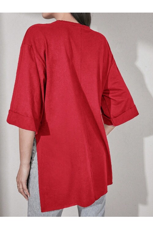 Moviment Kadın Standart Beden Duble Kol Yandan Yırtmaçlı Kırmızı T-shirt