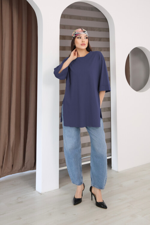 Moviment Kadın Standart Beden Duble Kol Yandan Yırtmaçlı Lacivert T-shirt
