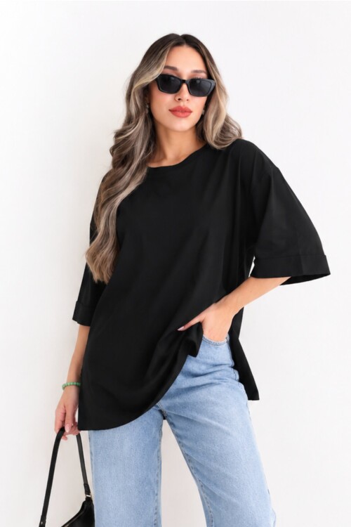 Moviment Kadın Standart Beden Duble Kol Yandan Yırtmaçlı Siyah T-shirt