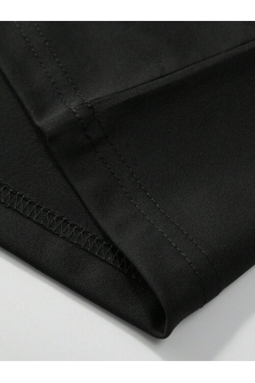 Siyah Bisiklet Yaka Önü Dalga Baskılı Erkek T-Shirt