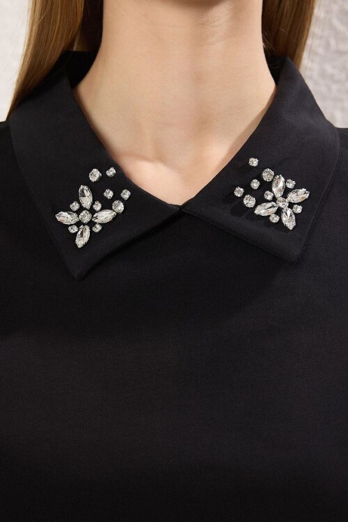 Siyah Polo Yaka Taş Detaylı Regular Kalıp Örme T-Shirt