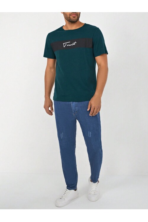 Zümrüt Yeşili Bisiklet Yaka Göğsü Trust Garni Basklı T-Shirt