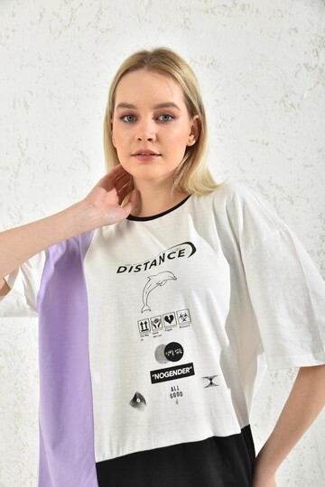 Beyaz Bloklu Baskı Detaylı Kısa Kol T-Shirt