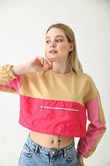 Camel Front Zipper Pocket Detailed Sweatshirt