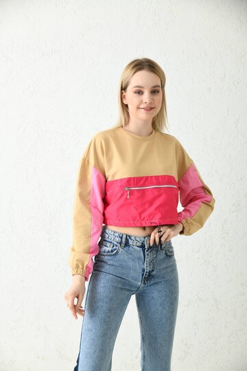Camel Front Zipper Pocket Detailed Sweatshirt
