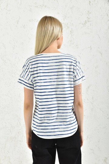 Ecru Printed T-Shirt with Pockets and Short Sleeves