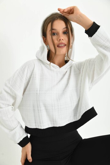 Ekru Beli Siyah Şeritli Kapüşonlu Crop Sweatshirt