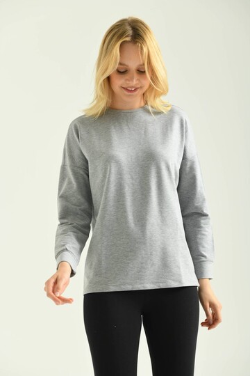 Gray Crew Neck Long Sleeved T-Shirt