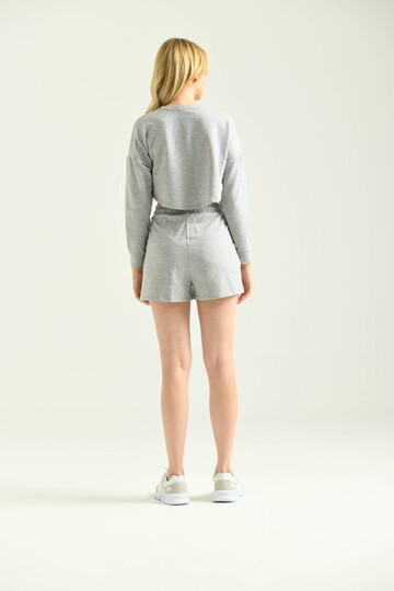 Gray Pocket Detail Shorts Bottom-Top Set
