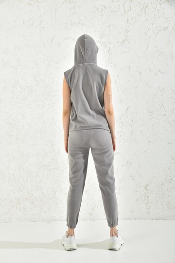 Gray Hooded Kangaroo Pocket Detailed Sleeveless Vest Set