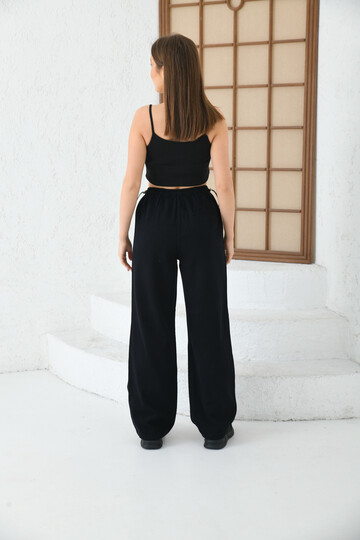 Woman Black High Waist Elastic and Pocket Detailed Cargo Pants