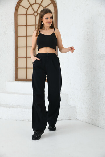 Woman Black High Waist Elastic and Pocket Detailed Cargo Pants