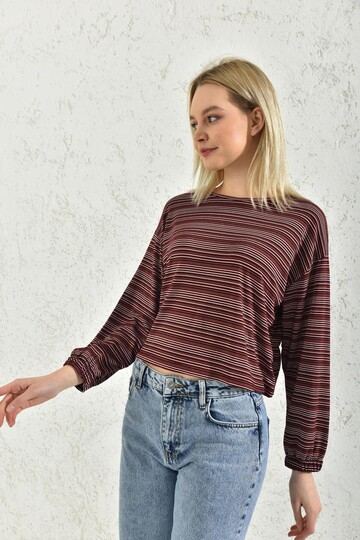 Red Elastic Back and Sleeve Tire Detailed Blouse