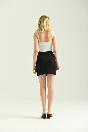 Black Elastic Waist Pocket Detailed Mini Skirt