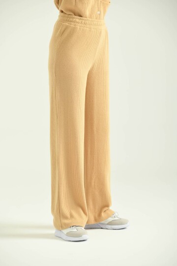 Milky Brown Elastic Waist Relaxed Trousers