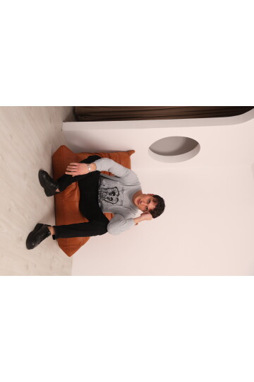 Açık Gri Önü Bisiklet Yaka Kalp Simgeleyen İskelet Baskılı Sacin Rose Uzun Kol T-shirt