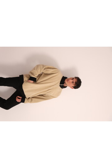 Erkek Bej Fermuarlı Yaka ve Kol Ucu Siyah Garni Detaylı Sweatshirt