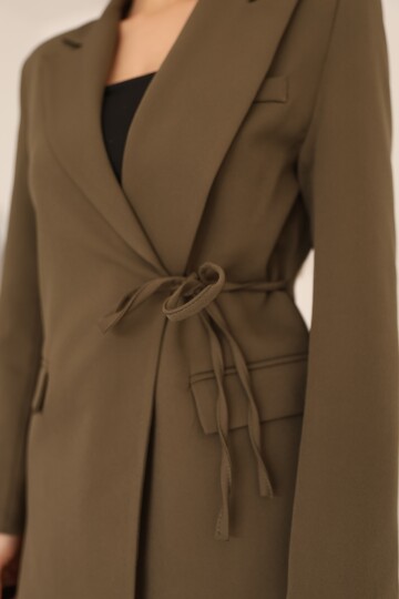 Haki Önü Bağlamalı ve Cep Detaylı Blazer ve Yüksek Bel Pantolon ikili Takım