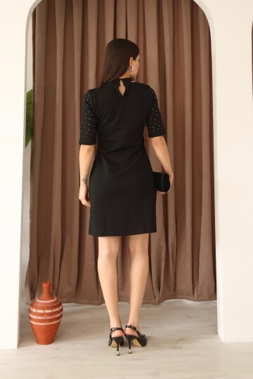 Kadın İnterlok Taş İşlemeli Diz Üstü Dik Yaka Elbise